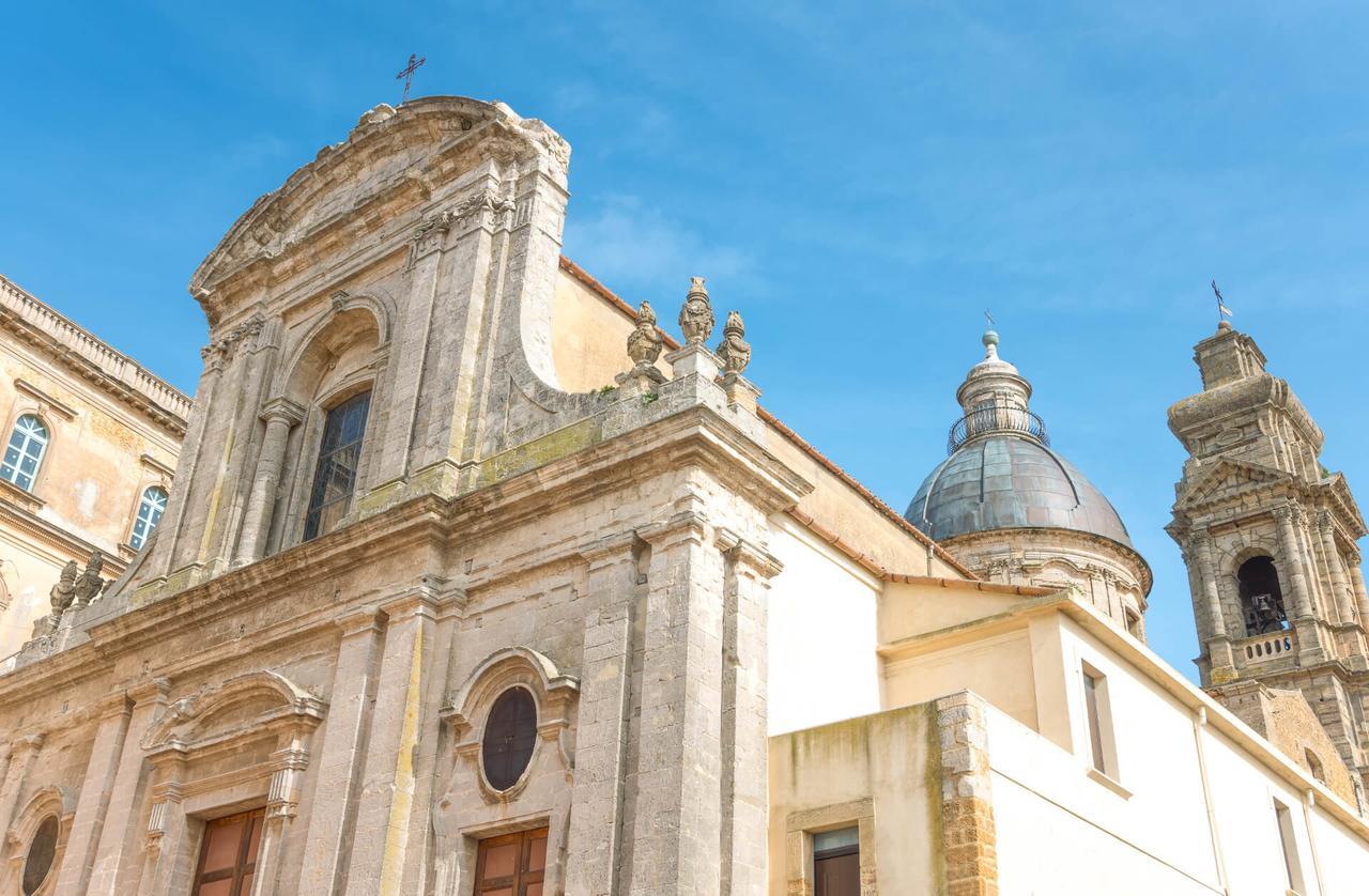 Affittacamere La Piazzetta Caltagirone Buitenkant foto