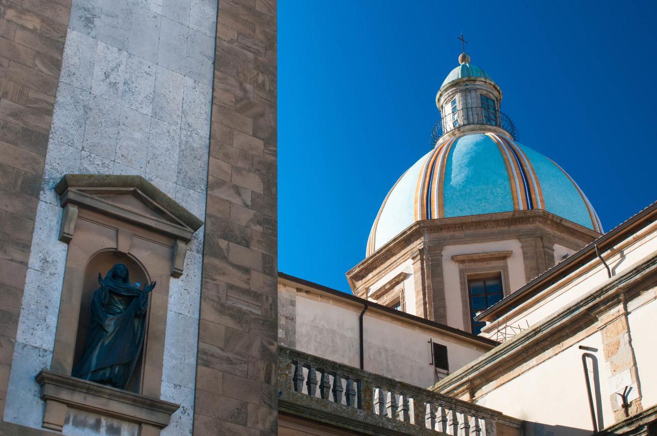 Affittacamere La Piazzetta Caltagirone Buitenkant foto