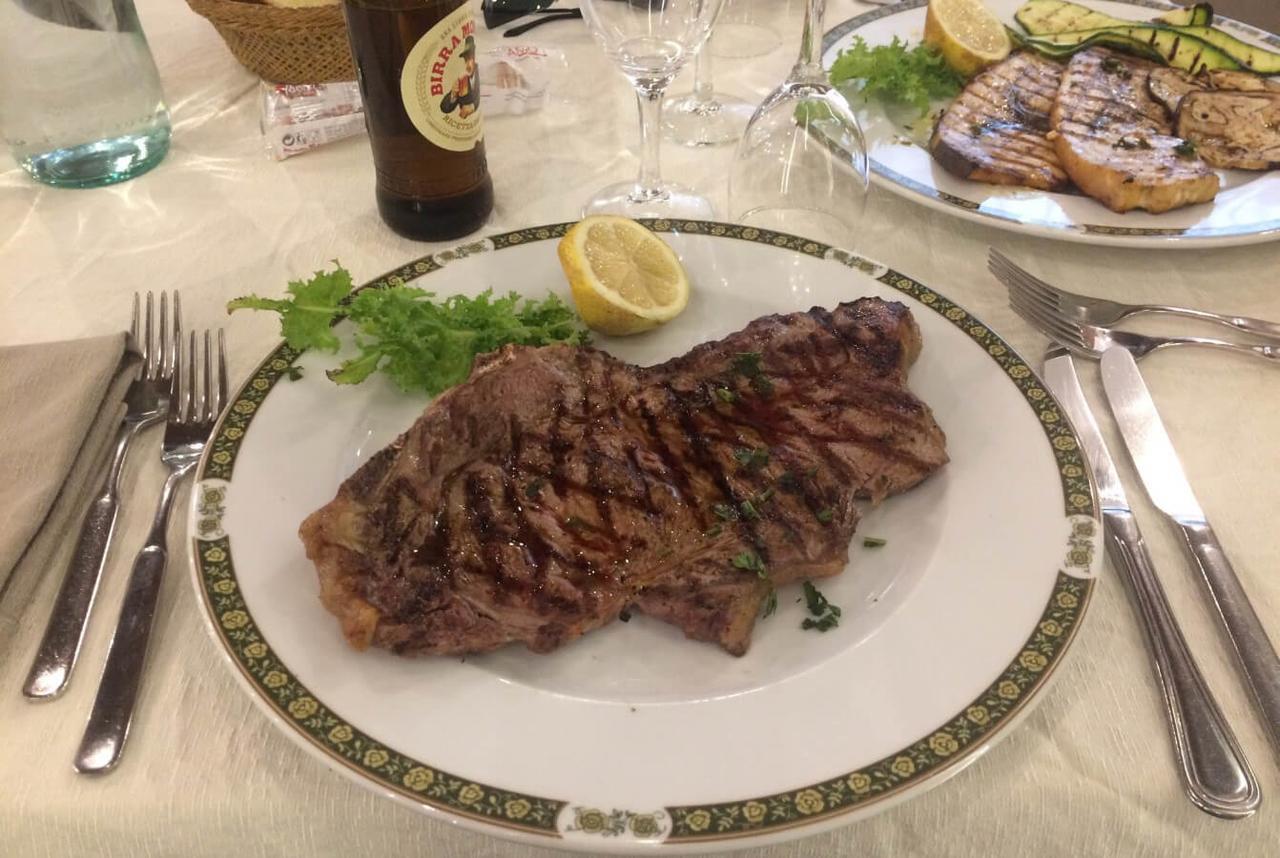 Affittacamere La Piazzetta Caltagirone Buitenkant foto