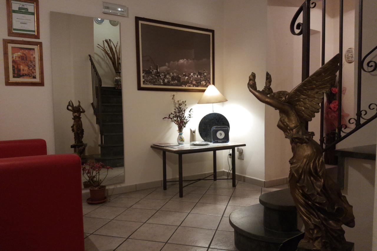 Affittacamere La Piazzetta Caltagirone Buitenkant foto